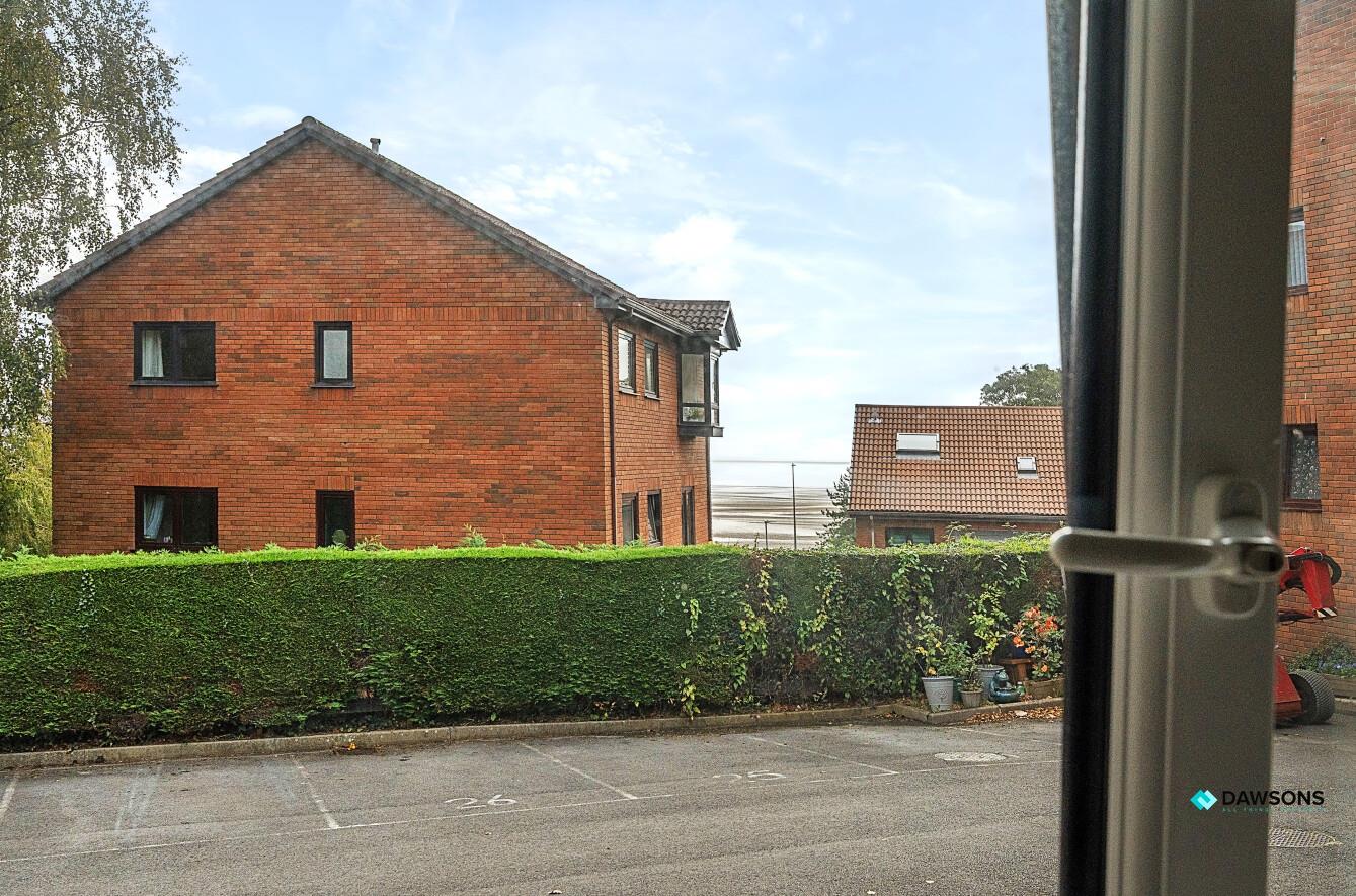 Folland Court, West Cross, Swansea, SA3 5BJ